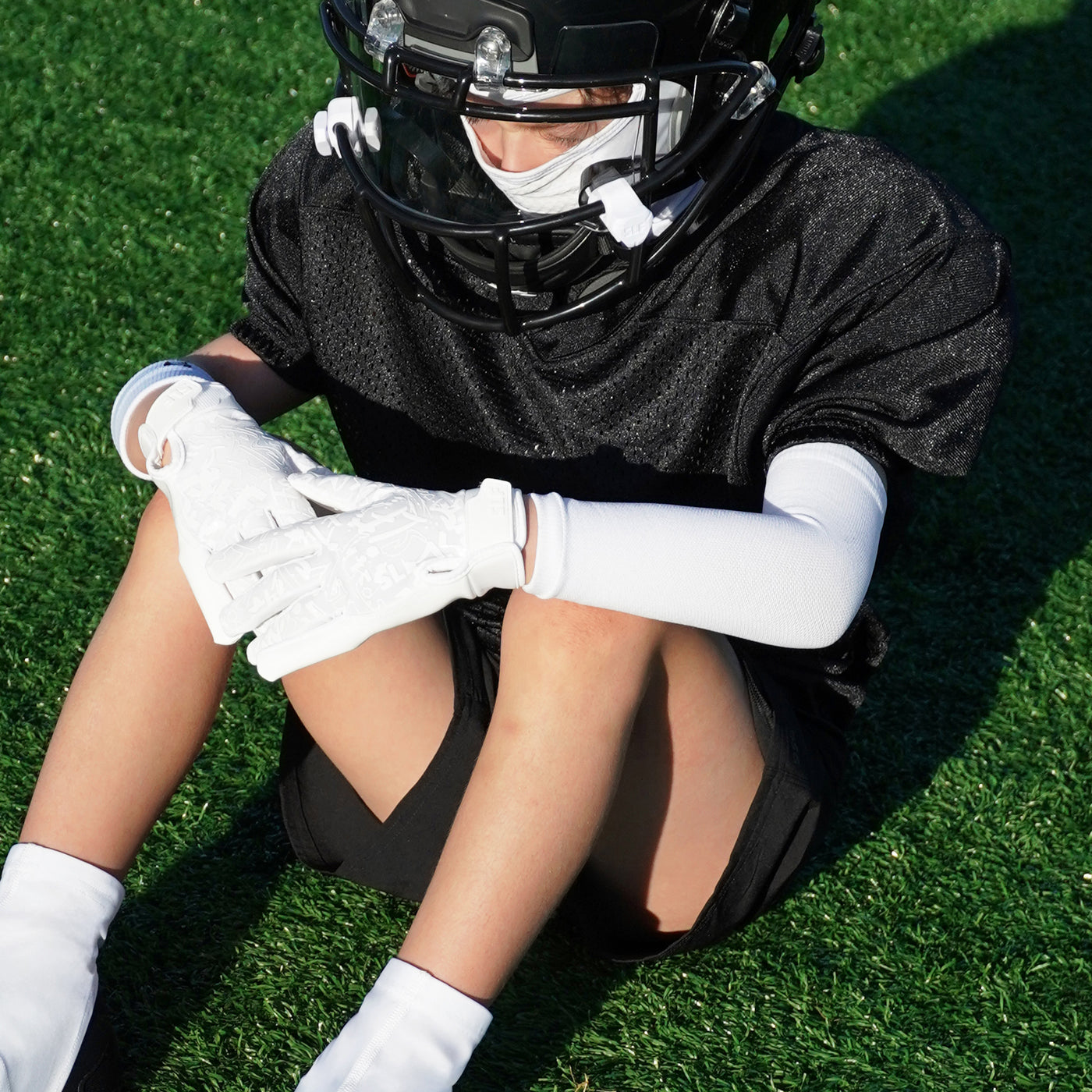 Basic White Kids Knitted Arm Sleeve