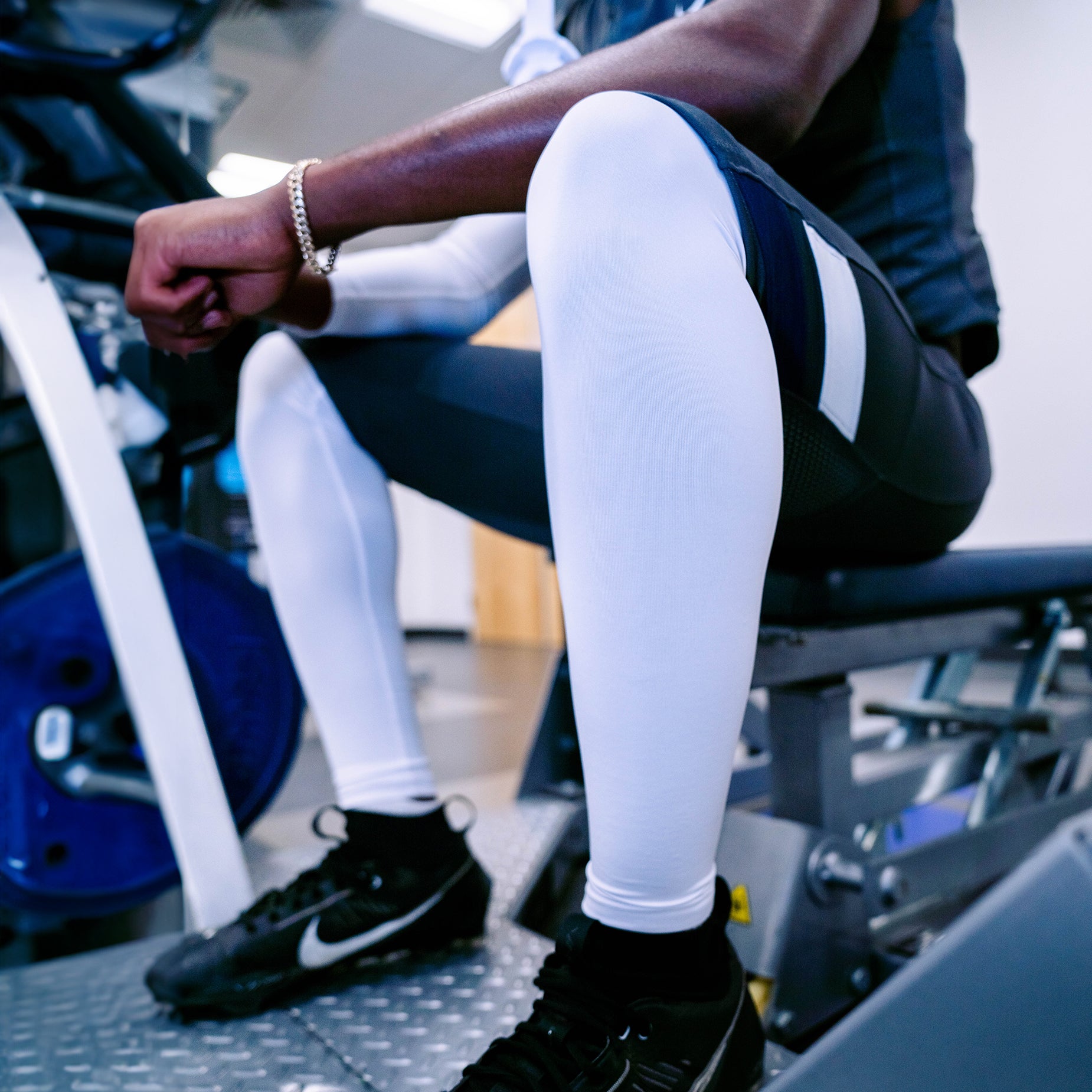 White Tights for Men – SLEEFS