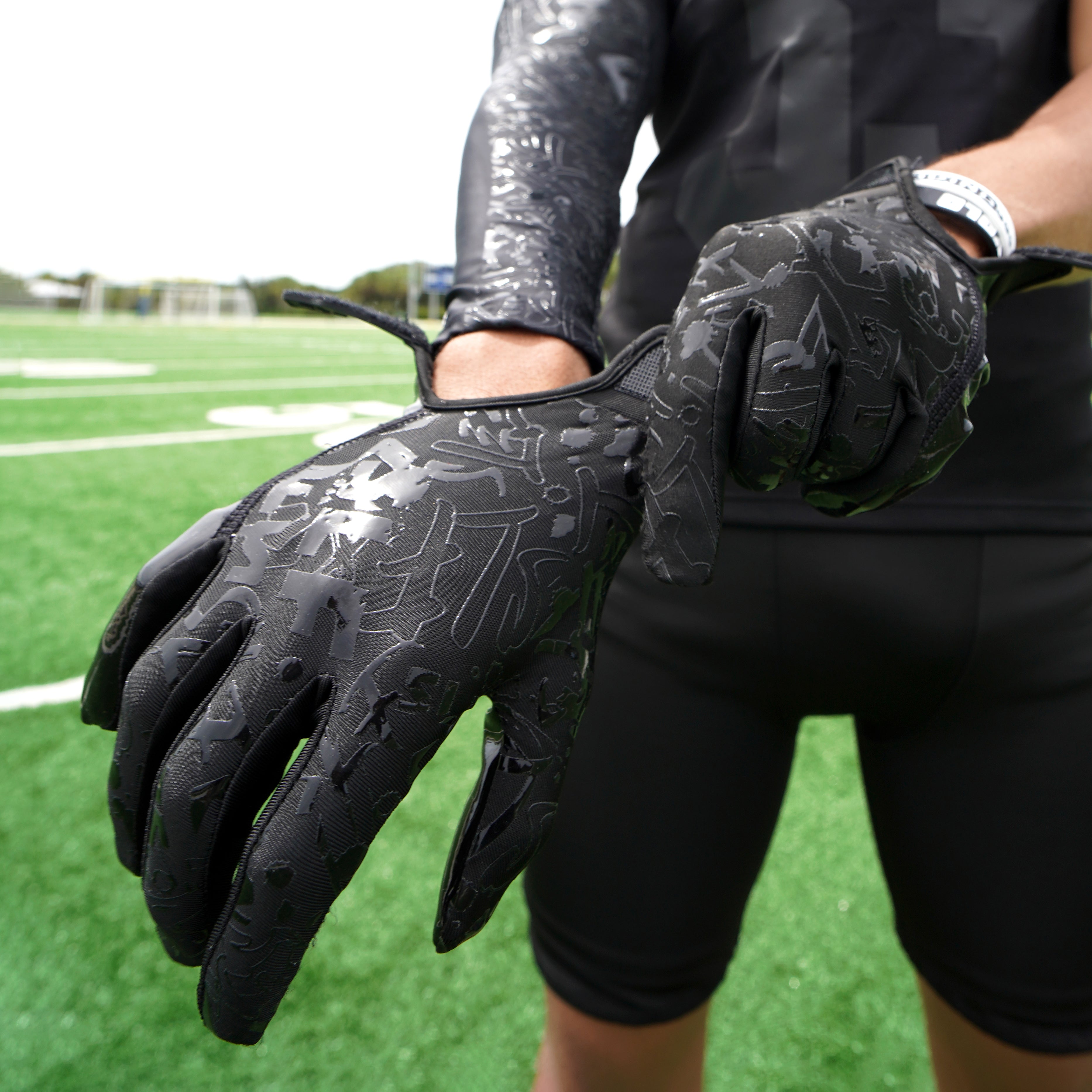 Black Sticky Football Receiver Gloves – SLEEFS