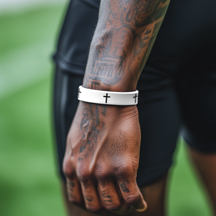 Faith Cross White Motivational Wristband
