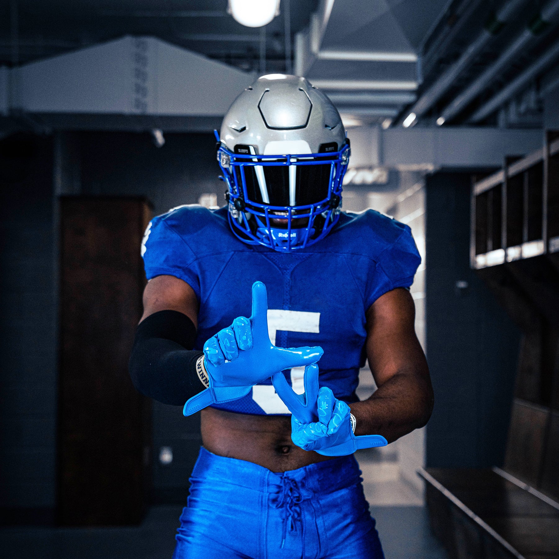 Hue Blue Sticky Football Receiver Gloves – SLEEFS