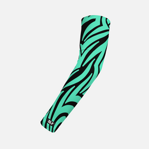 Black/Aqua