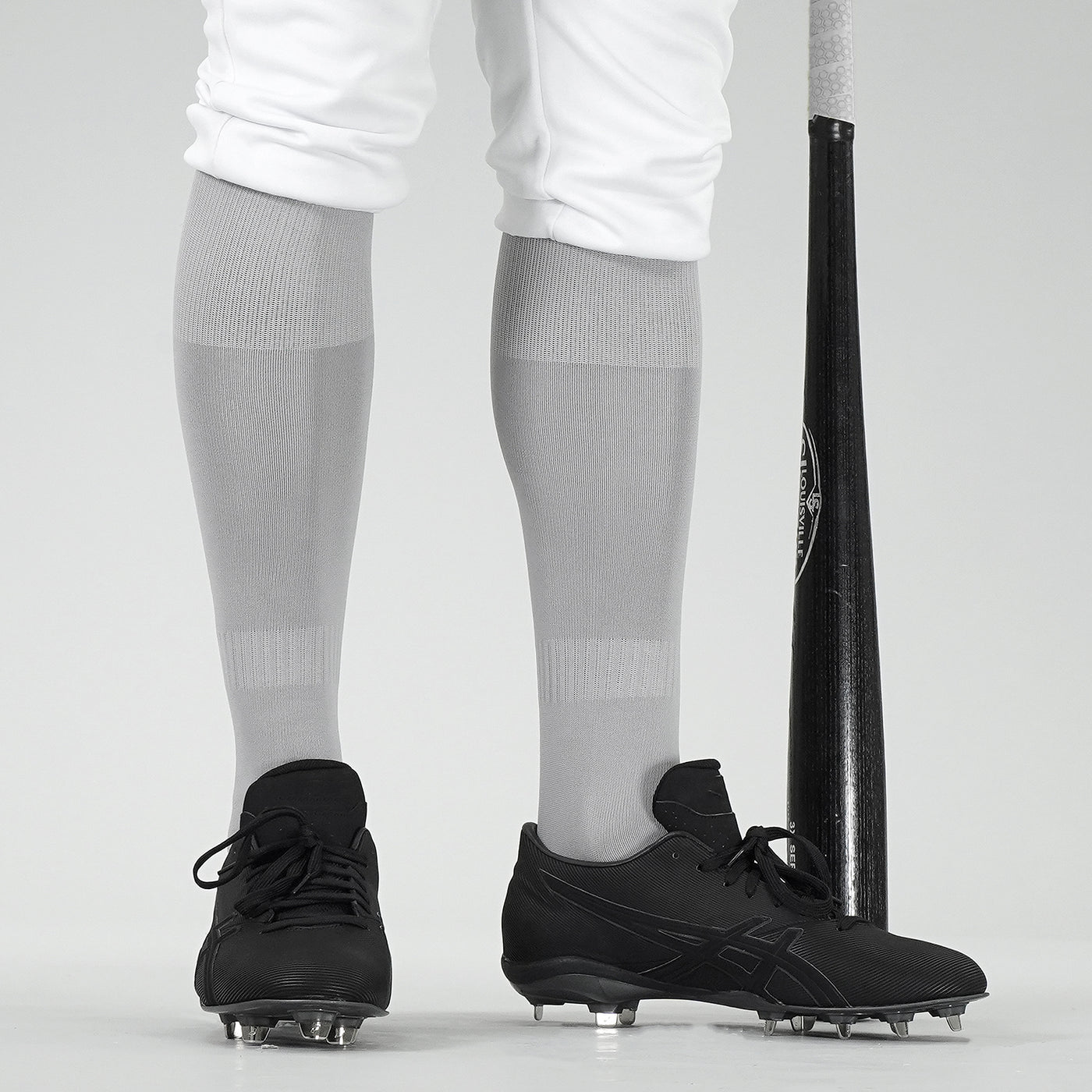 Hue Light Gray Baseball Knee-High Socks